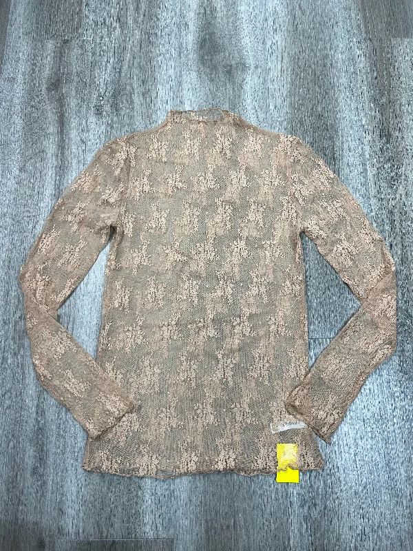 Top Long Sleeve By Zenana Outfitters In Tan, Size: S